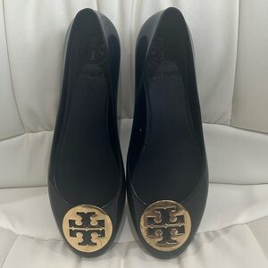 Preowned Tory Burch Jelly Flats, Blue, size: 6